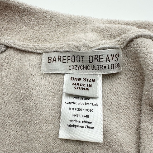 Barefoot Dreams Style 922 Cozychic Ultra Lite Knit Circle Shrug Wrap OS - Picture 4 of 9